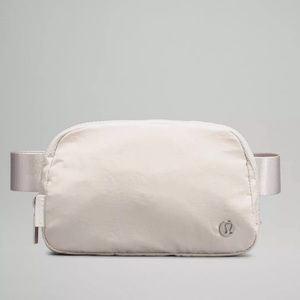 Lululemon belt bag